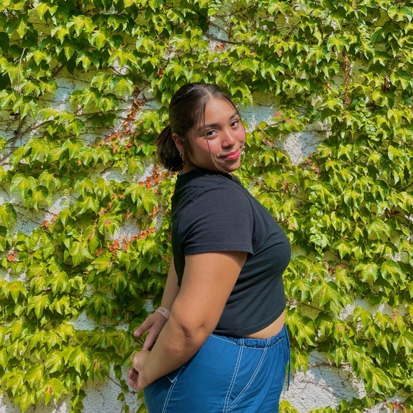 leslieretanaa